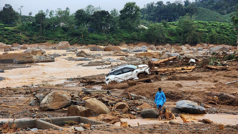 India Landslide Claims Over 240 Lives as Heavy Rains Hinder Rescue Efforts India_Landslide_Claims_Over_240_Lives_as_Heavy_Rains_Hinder_Rescue_Efforts
