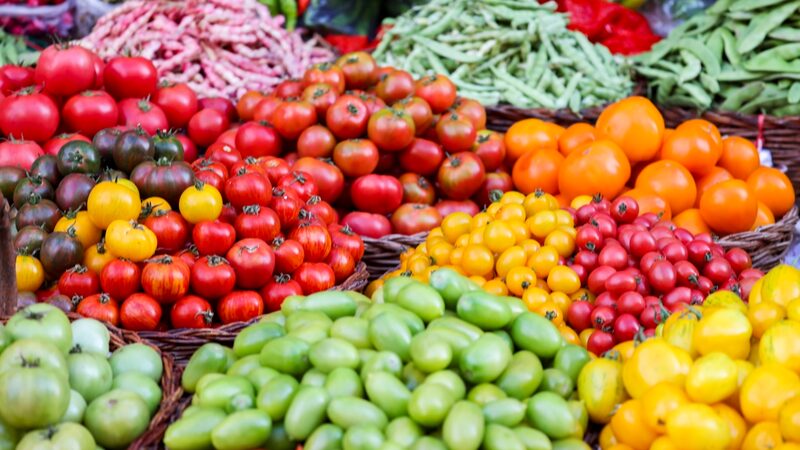 Inner_Mongolia_Fruit_Market_Blooms_with_Rainbow_Harvests__ - 🌍NewspaperAmigo – Your Global News Buddy 🗞️ __Inner_Mongolia_Fruit_Market_Blooms_with_Rainbow_Harvests__