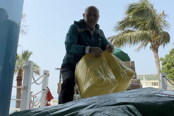 📬 Island Hero Xie Jian: 40 Years Delivering Hope & Change 🌊 __Island_Hero_Xie_Jian__40_Years_Delivering_Hope___Change__ video poster