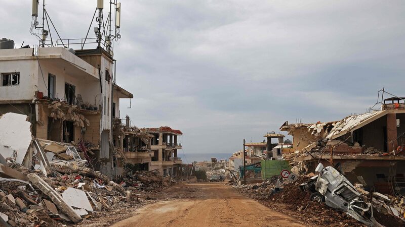 Israel_Delays_Lebanon_Withdrawal_Amid_Ceasefire_Stalemate____ - 🌍NewspaperAmigo – Your Global News Buddy 🗞️ Israel_Delays_Lebanon_Withdrawal_Amid_Ceasefire_Stalemate____