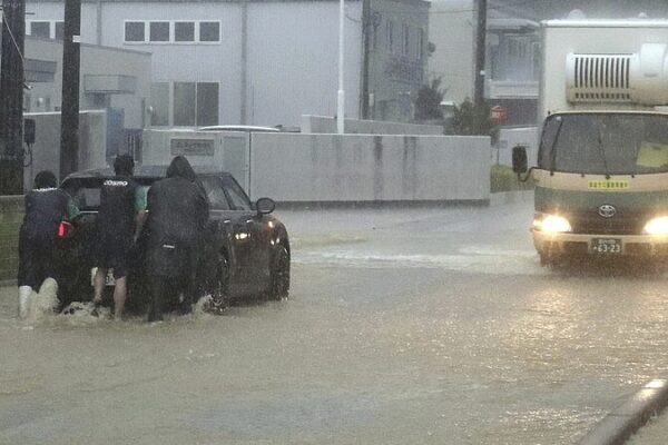 Japan’s Quake-Hit Noto Battles New Crisis: Heavy Rain Floods Homes 🌧️🚨 Japan_s_Quake_Hit_Noto_Battles_New_Crisis__Heavy_Rain_Floods_Homes____