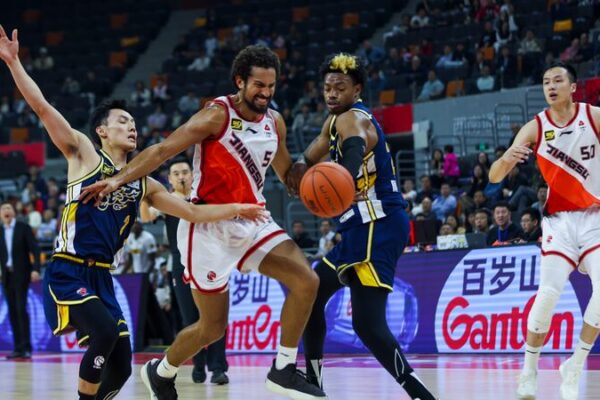 Jiangsu_Dragons_Stun_Guangdong_Tigers_in_CBA_Thriller___
