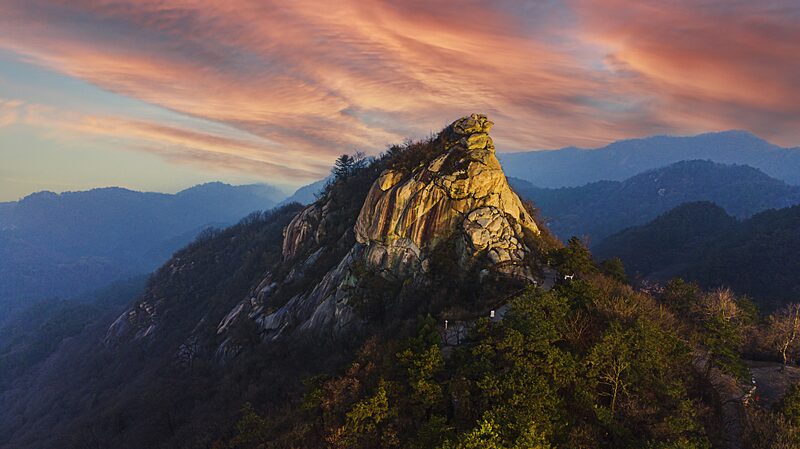 Jigong_Mountain__China_s_Breathtaking__Sea_of_Clouds____ video poster