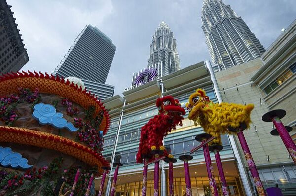 Lion Dances Roar to Life in Malaysia 🦁🌏 Lion_Dances_Roar_to_Life_in_Malaysia___