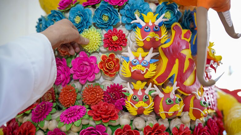 __Loong_Shaped_Dough_Sculpture_Rings_in_Chinese_New_Year_2024_