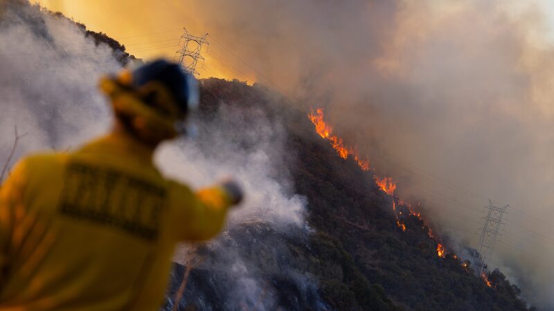 Los_Angeles_Battles_Ferocious_Wildfires_Amid_Imminent_High_Winds___