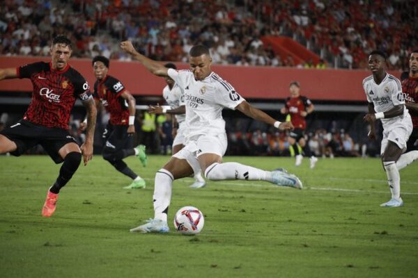 Mbappé’s La Liga Debut Ends in Draw as Real Madrid Stumble 🥅⚽ Mbappe__s_La_Liga_Debut_Ends_in_Draw_as_Real_Madrid_Stumble___
