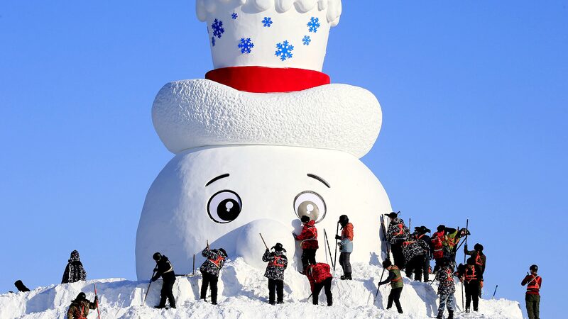 Meet__Mr__Snowman__at_Harbin_s_Spectacular_Ice_Expo___ - 🌍NewspaperAmigo – Your Global News Buddy 🗞️ ___Meet__Mr__Snowman__at_Harbin_s_Spectacular_Ice_Expo___