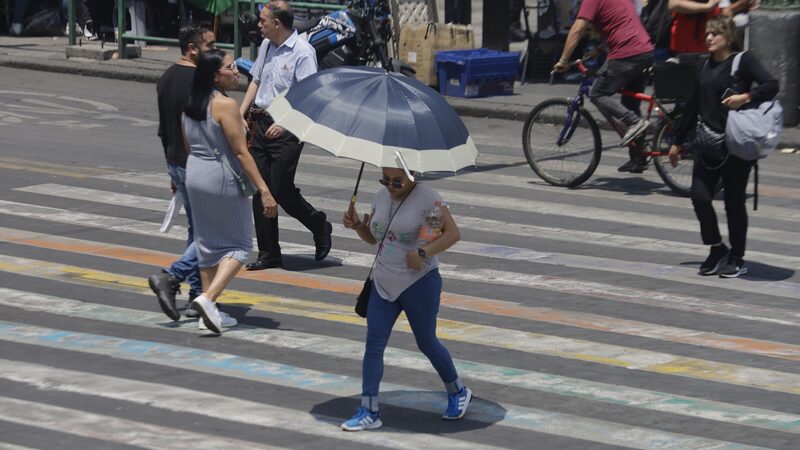 Mexico_City_Sizzles_at_Record_34_7_C_Amid_Deadly_Heat_Wave____