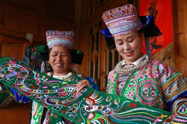 Miao Embroidery Revives Rural Economy in Guizhou 🌸💼 Miao_Embroidery_Revives_Rural_Economy_in_Guizhou___
