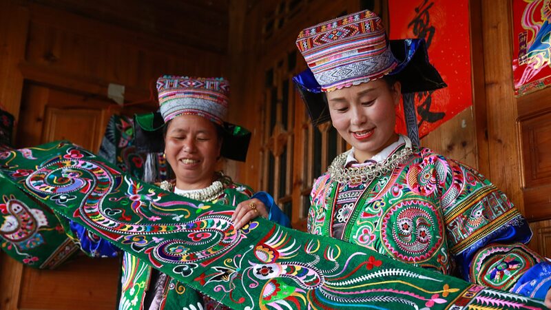 Miao_Embroidery_Revives_Rural_Economy_in_Guizhou___