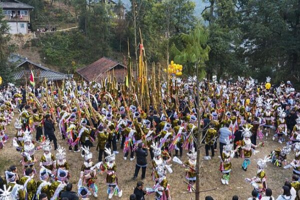 Miao Ethnic Group Celebrates Vibrant Lusheng Festival in Guizhou 🌾🎶 Miao_Ethnic_Group_Celebrates_Vibrant_Lusheng_Festival_in_Guizhou___