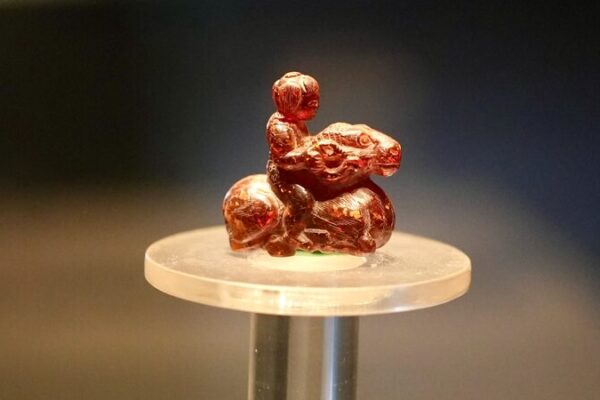 Millennial Threads: Luoyang Museum Unlocks Ancient China’s Secrets 🌏✨ Millennial_Threads__Luoyang_Museum_Unlocks_Ancient_China_s_Secrets___