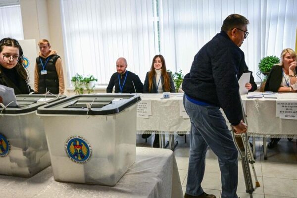 Moldova Presidential Race Heads to Runoff as Sandu Leads First Round Moldova_Presidential_Race_Heads_to_Runoff_as_Sandu_Leads_First_Round