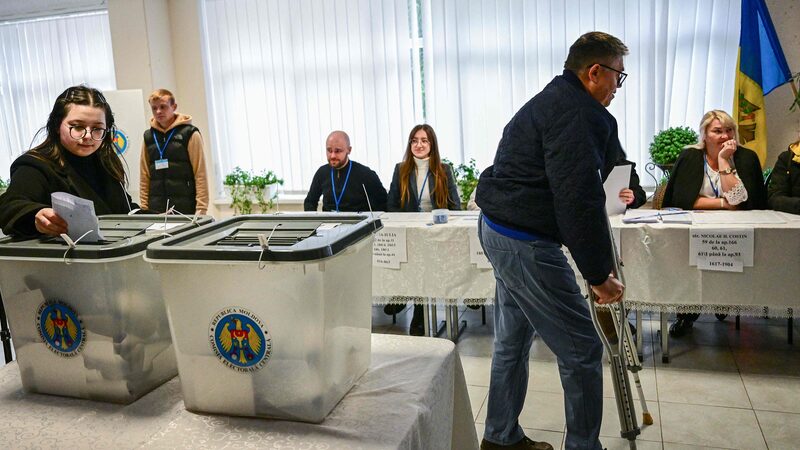 Moldova_Presidential_Race_Heads_to_Runoff_as_Sandu_Leads_First_Round - 🌍NewspaperAmigo – Your Global News Buddy 🗞️ Moldova_Presidential_Race_Heads_to_Runoff_as_Sandu_Leads_First_Round