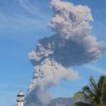Mount_Marapi_Erupts__Ash_Clouds_Blanket_West_Sumatra____