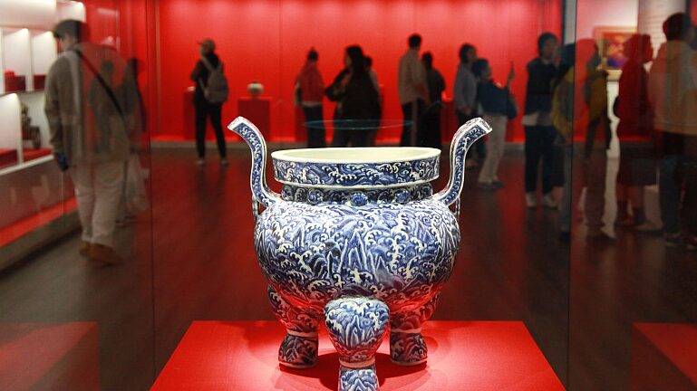 Nanjing_Museum_Marks_90_Years_with_Stunning_Treasure_Exhibition____