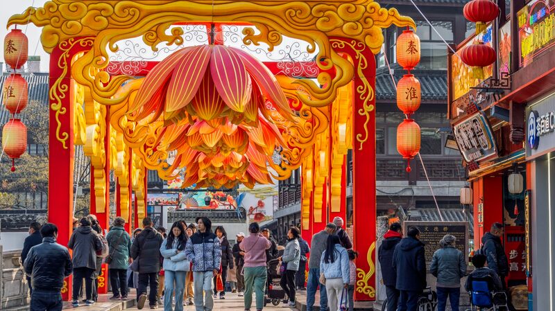 __Nanjing_s_Confucius_Temple_Lights_Up_for_Year_of_the_Snake_