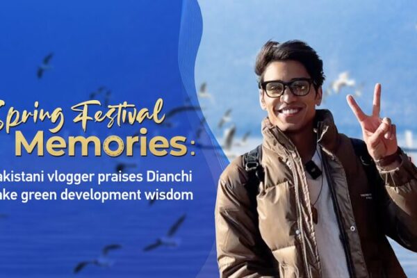 Pakistani_Vlogger_Celebrates_Dianchi_Lake_s_Eco_Revival___ video poster