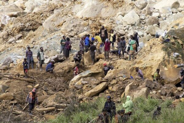 Papua New Guinea Landslide: A Race Against Time and Terrain 🌍⛑️ Papua_New_Guinea_Landslide__A_Race_Against_Time_and_Terrain____ video poster