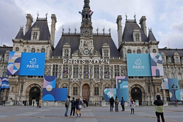 Paris 2024 Games to Deploy 45,000 Global Volunteers 🌍✨ Paris_2024_Games_to_Deploy_45_000_Global_Volunteers___