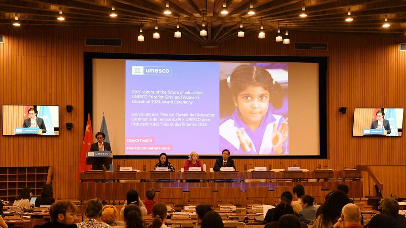 Peng_Liyuan_Advocates_for_Gender_Equality_at_UNESCO_Education_Awards___ - 🌍NewspaperAmigo – Your Global News Buddy 🗞️ Peng_Liyuan_Advocates_for_Gender_Equality_at_UNESCO_Education_Awards___
