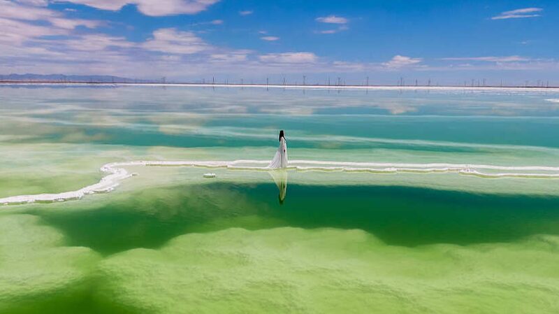 Qarhan_Salt_Lake__China_s_Emerald_Jewel_of_Summer___