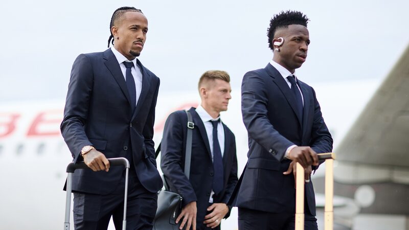 Real Madrid Lands in London Ahead of Champions League Final Real_Madrid_Lands_in_London_Ahead_of_Champions_League_Final video poster