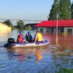 Rescue_Efforts_Intensify_After_Dongting_Lake_Dike_Breach video poster