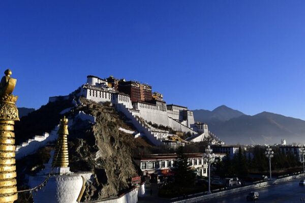 🚀 Rural Xizang’s Income Soars, Closes Gap with National Average 🌄 __Rural_Xizang_s_Income_Soars__Closes_Gap_with_National_Average__