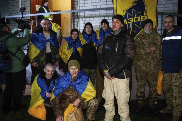 Russia & Ukraine Swap 150 Prisoners in UAE-Brokered Deal πβοΈ Russia___Ukraine_Swap_150_Prisoners_in_UAE_Brokered_Deal____