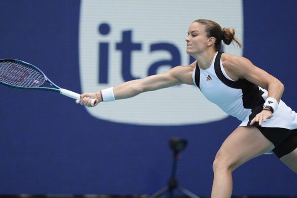 Sakkari Soars in Miami, Wozniacki Falls in Epic Clash 🎾 Sakkari_Soars_in_Miami__Wozniacki_Falls_in_Epic_Clash__