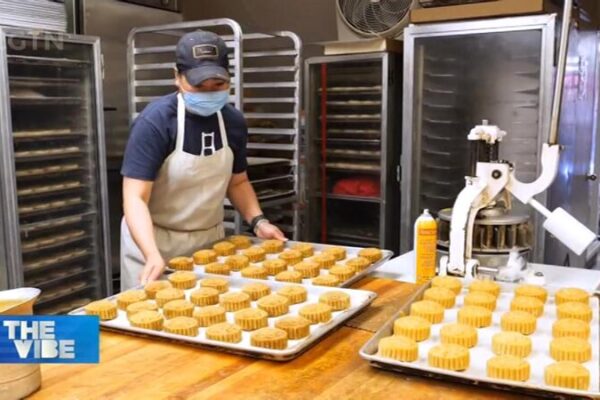 San Francisco Chinatown’s Mooncakes Get a Modern Makeover 🌕✨ San_Francisco_Chinatown_s_Mooncakes_Get_a_Modern_Makeover___ video poster