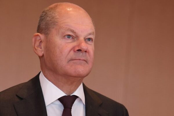 Scholz Slams Protectionism: “Best Cars, Not Tariffs!” 🌍🚗 Scholz_Slams_Protectionism___Best_Cars__Not_Tariffs_____