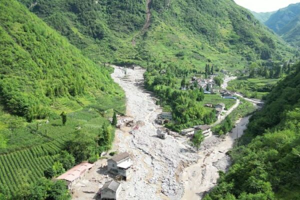 Shaanxi Ramps Up Disaster Response as Rains Claim Lives 🌧️🚨 Shaanxi_Ramps_Up_Disaster_Response_as_Rains_Claim_Lives____