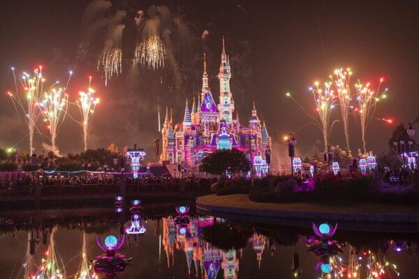 Shanghai Disneyland to Launch Zootopia-Themed Zone on Dec 20 🎢🦊 Shanghai_Disneyland_to_Launch_Zootopia_Themed_Zone_on_Dec_20___