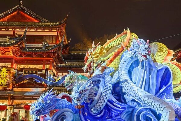 Shanghai Lights Up Giant Dragon Lantern for Lunar New Year 🐉🎆 Shanghai_Lights_Up_Giant_Dragon_Lantern_for_Lunar_New_Year___