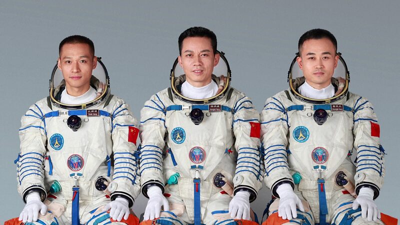 Shenzhou-17 Crew Returns to Earth 🚀👨🚀 Shenzhou_17_Crew_Returns_to_Earth____ video poster