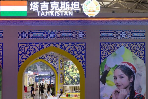 🌐 Silk Road Revival: 8th China-Eurasia Expo Sparks Global Trade Buzz! __Silk_Road_Revival__8th_China_Eurasia_Expo_Sparks_Global_Trade_Buzz_