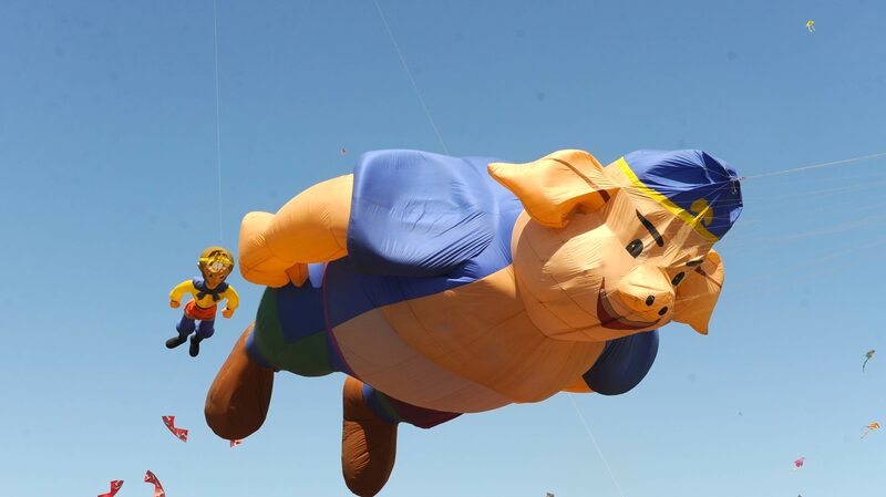 Sky_High_Art__World_Kite_Championship_Lights_Up_Weifang____