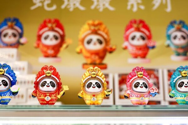 Snake-Themed Bing Dwen Dwen Unveiled for Chinese New Year Launch 🐍✨ Snake_Themed_Bing_Dwen_Dwen_Unveiled_for_Chinese_New_Year_Launch___