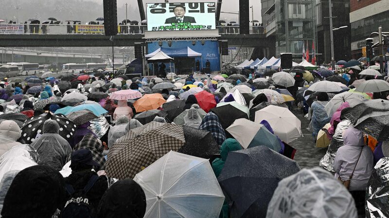 Snowy_Showdown_in_Seoul__Rivals_Rally_Over_President_Yoon_s_Arrest_Crisis