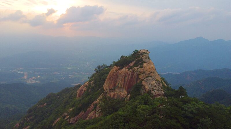 Snowy_Splendor_at_Jigong_Mountain__A_Winter_Wonderland_in_Henan_____ video poster