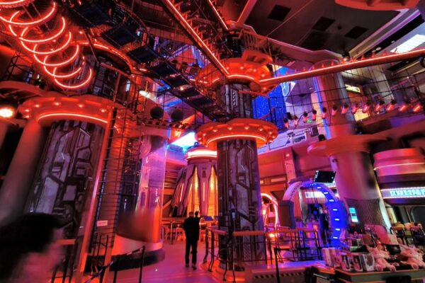 SoReal Sci-Fi World Brings Shougang Park to Life with 5G+XR Magic 🚀✨ SoReal_Sci_Fi_World_Brings_Shougang_Park_to_Life_with_5G_XR_Magic___