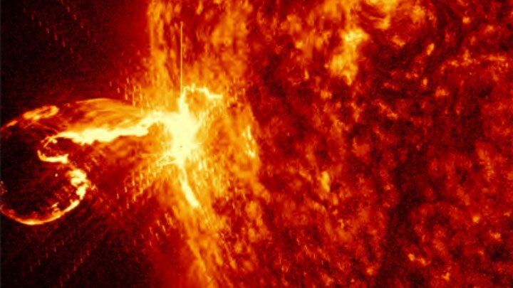 Solar_Flares_Flashing_Through__China_s_Space_Weather_Center_Predicts_Minimal_Earth_Impact___ - 🌍NewspaperAmigo – Your Global News Buddy 🗞️ Solar_Flares_Flashing_Through__China_s_Space_Weather_Center_Predicts_Minimal_Earth_Impact___
