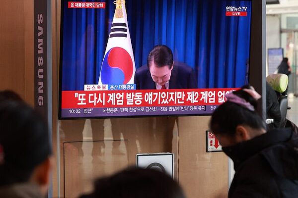 South Korea’s Yoon Apologizes as Impeachment Vote Looms ⚖️🇰🇷 South_Korea_s_Yoon_Apologizes_as_Impeachment_Vote_Looms_____