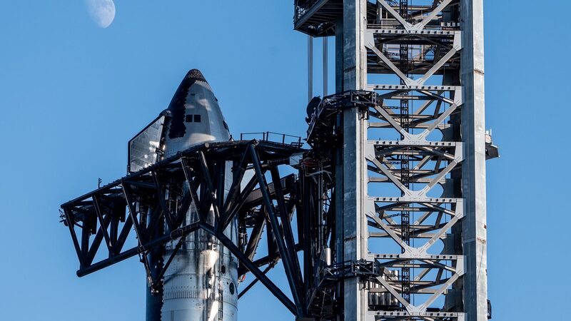 SpaceX_Fires_Up_Super_Heavy_for_Epic_Starship_Test_Launch__ - 🌍NewspaperAmigo – Your Global News Buddy 🗞️ SpaceX_Fires_Up_Super_Heavy_for_Epic_Starship_Test_Launch__