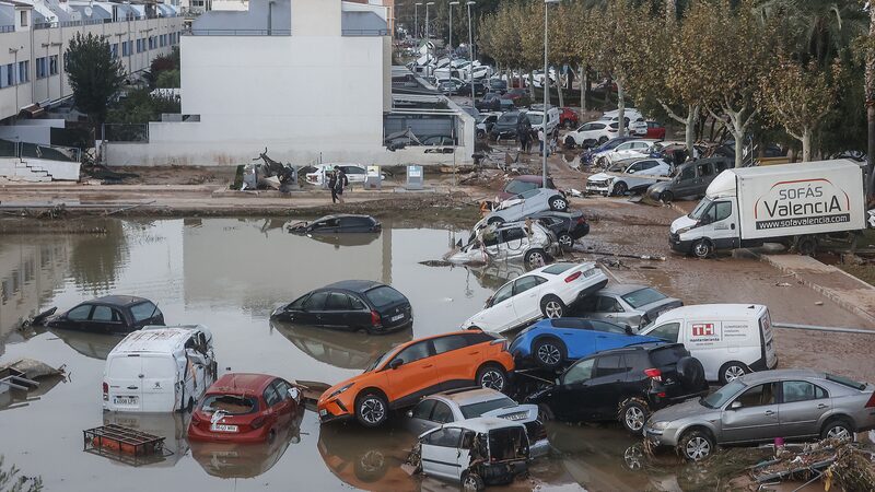Spain_s_Deadly_Floods__Over_95_Lives_Lost_Amid_Torrential_Rains____