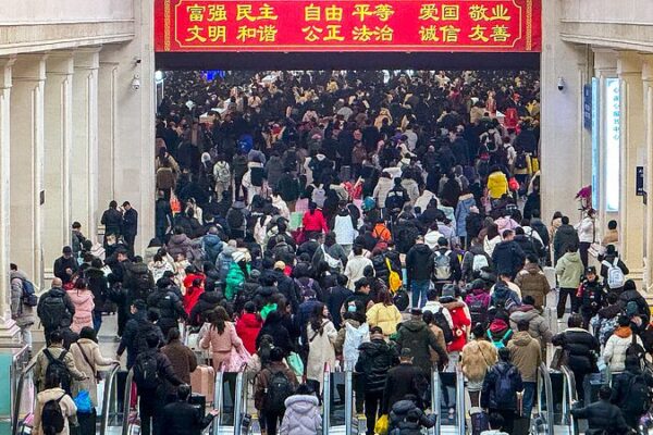 ๐ Spring Festival Travel Rush Hits 270M Trips in a Single Day! __Spring_Festival_Travel_Rush_Hits_270M_Trips_in_a_Single_Day_