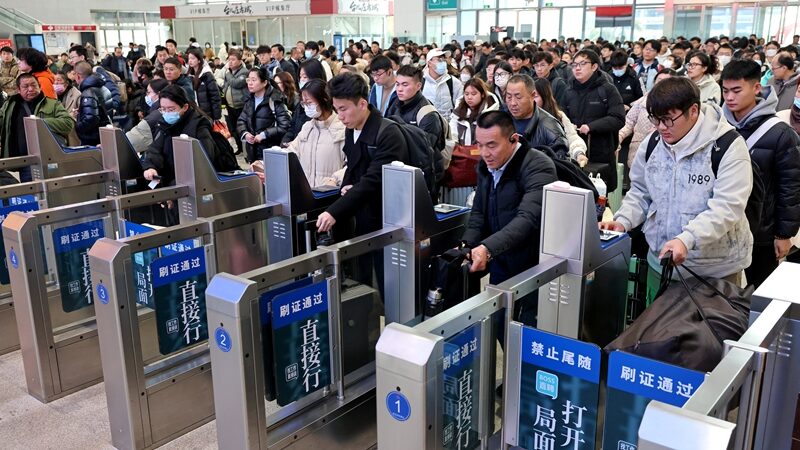 Spring_Festival_Travel_Surge_Fuels_China_s_Consumption_Boom___